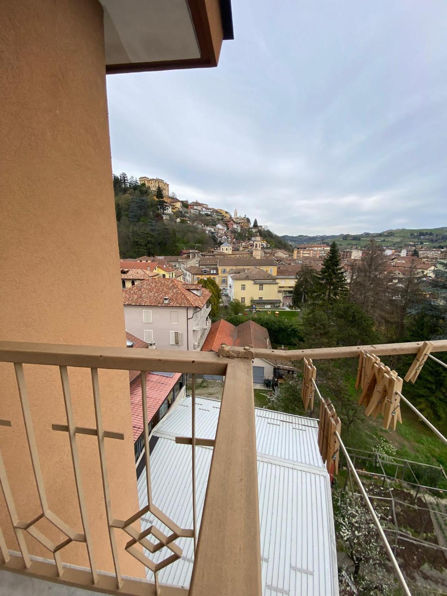 Bella Vista Apartment Canelli Exterior photo